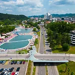 Dinka Park Apartament Tuzla